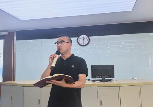 董飞主任